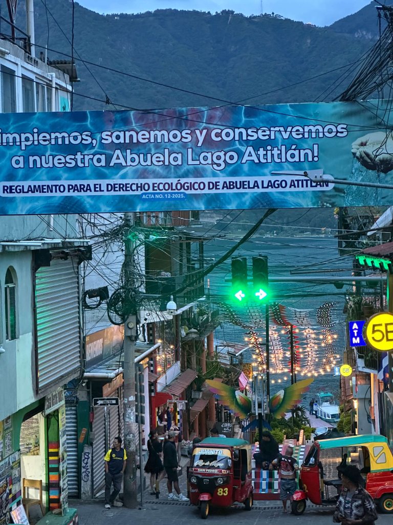 Shuttle compartilhado de Antigua para Panajachel